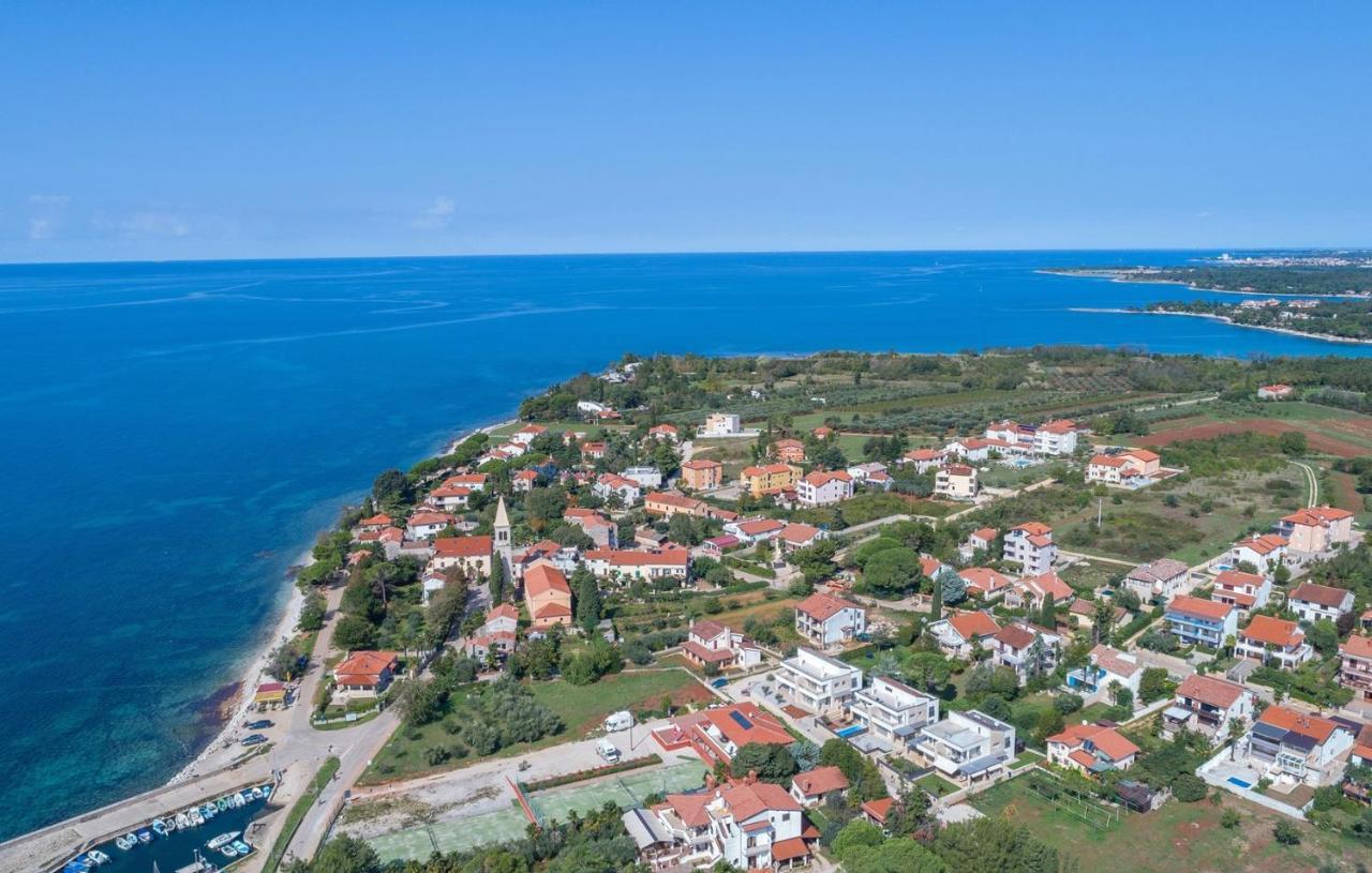 Apartment Complex Orzan Lovrecica Lovrečica Exterior foto